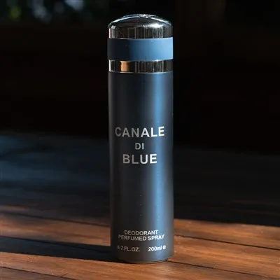 Чистый освежитель воздуха для автомобиля